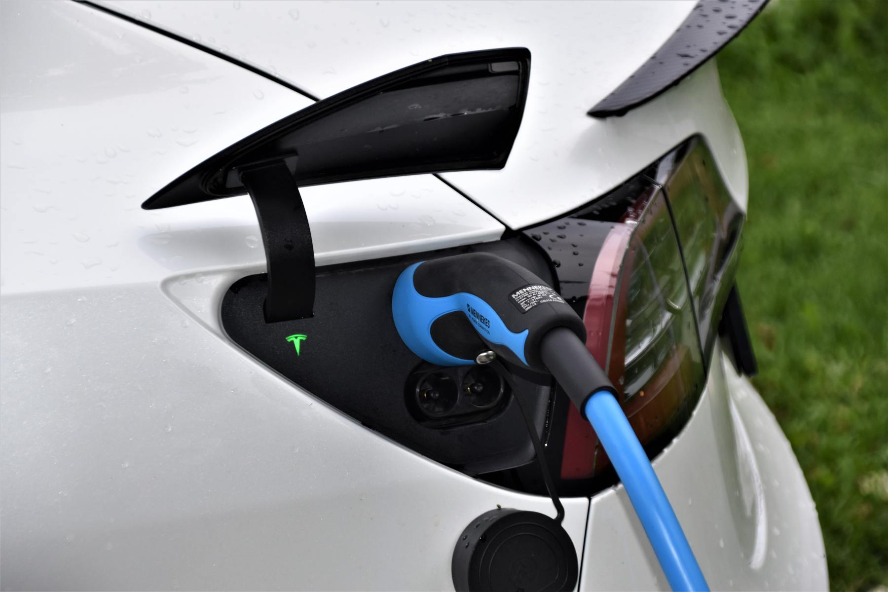 Les véhicules électriques ne permettront pas de réduire les émissions de gaz à effet de serre à eux seuls. Pourquoi ?